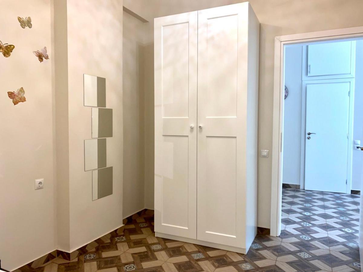 Dafni'S Home Is In 200M To Metro Ag Ioanis Athens Luaran gambar